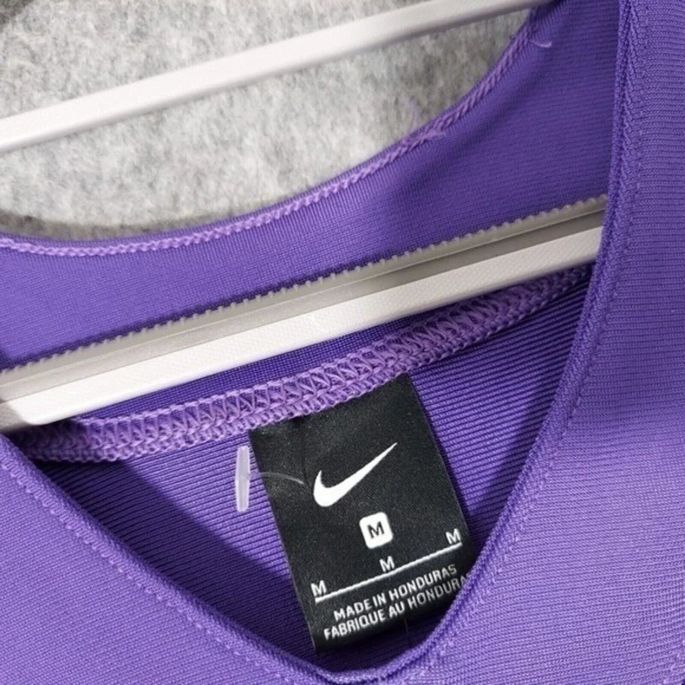 Nike Training‎ Jersey Men Medium Purple Padded Football Short Sleeve Athletic